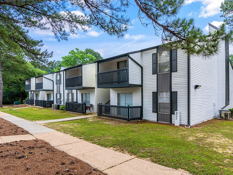 Sage Hill Apartments — Photo 17