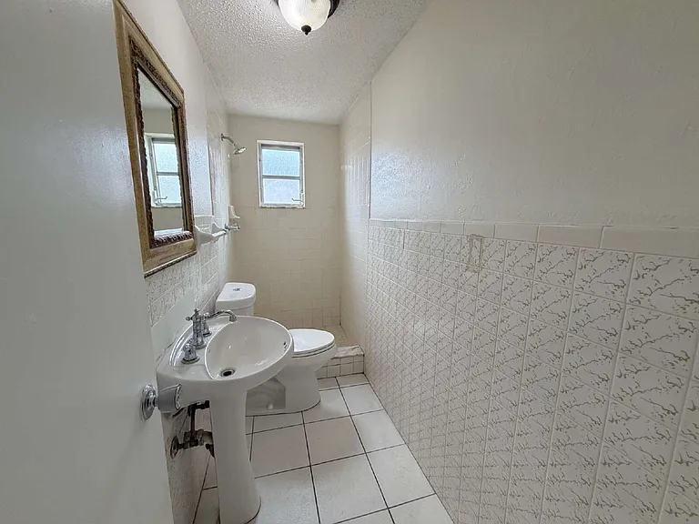 11701 Alpine Pkwy — Photo 7