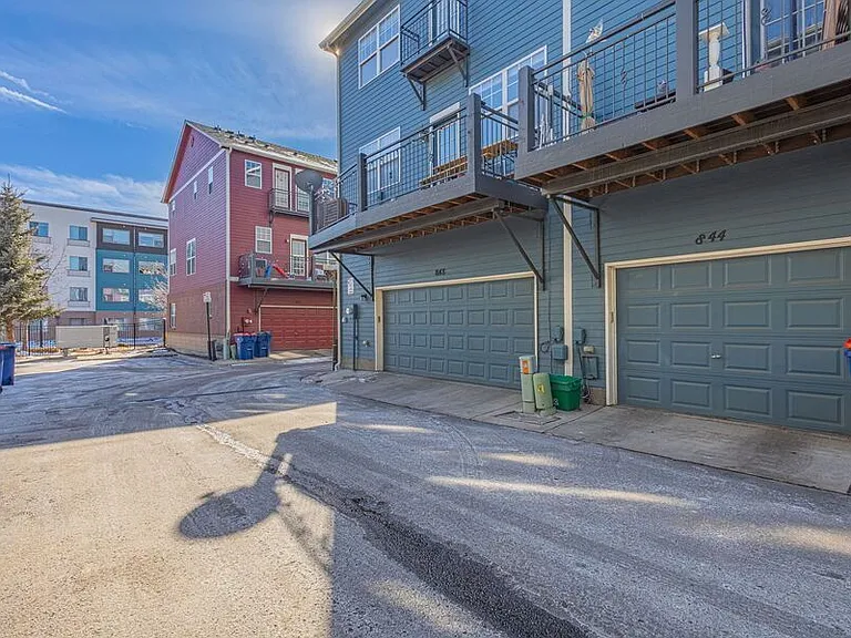 848 Wahsatch Rdg — Photo 2