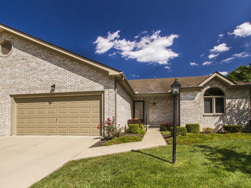 1st image of 388 Castle Pines Dr