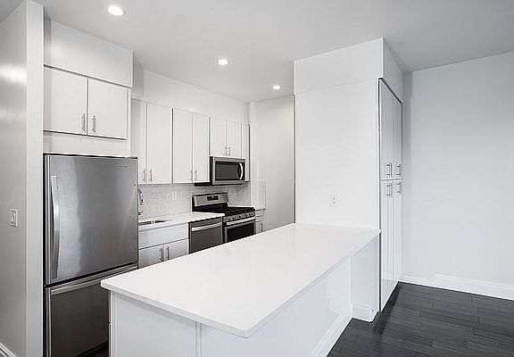 2nd image of 98 Morningside Ave APT 66