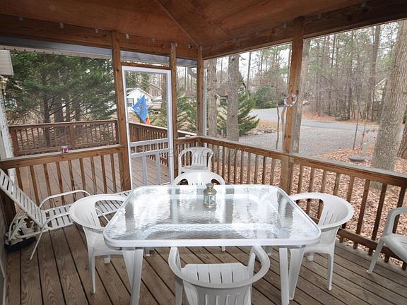 Secreened Porch and deck