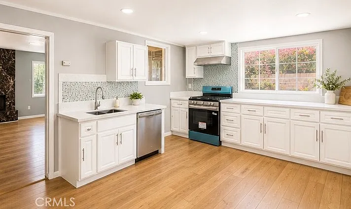 17593 Sultana St — Photo 3
