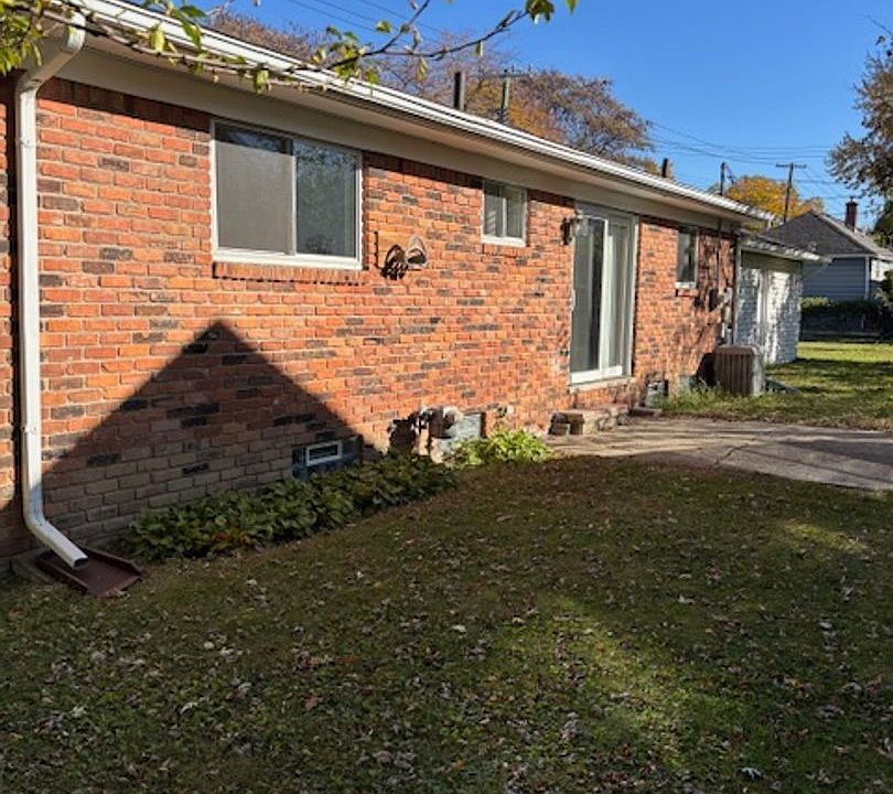 1st image of 798 Sunset St
