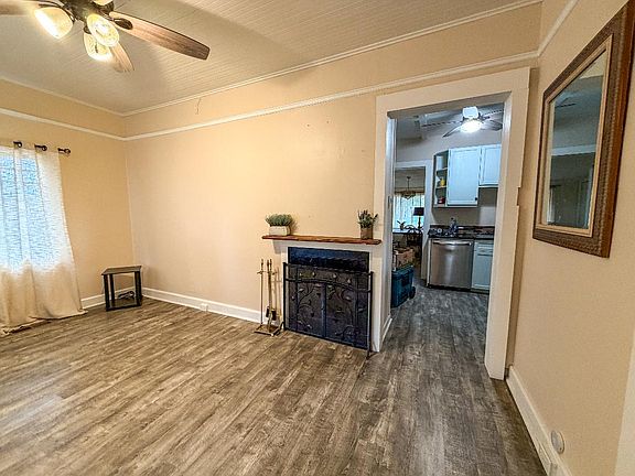 4th image of 1120 Sinex Ave
