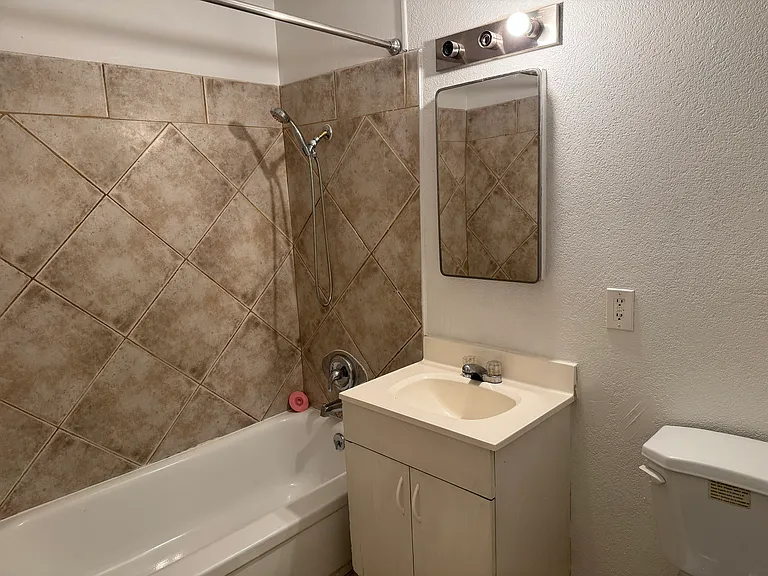 849 N Bruce St #4 — Photo 6