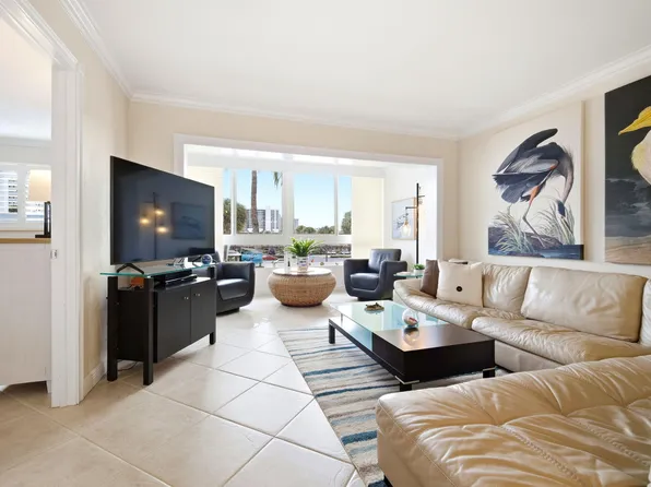 3221 NE 8th Street #F305, Pompano Beach, FL 33062