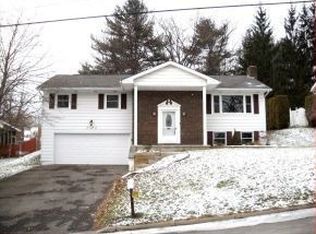 935 Hill Ave, Endicott, NY 13760