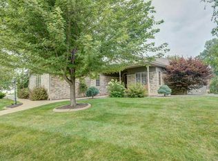 712 Weald Bridge Rd, Cottage Grove, WI 53527