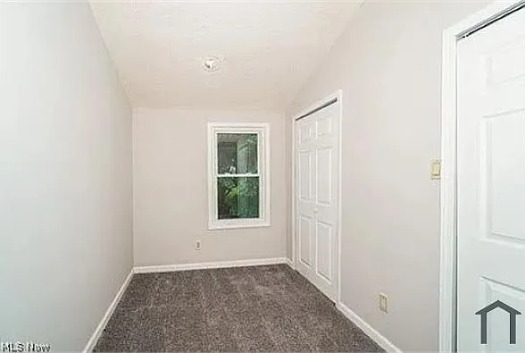 3 bed, 1040 sqft, $1,508 — Photo 4