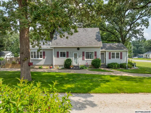 938 12th St NE, Mason City, IA 50401