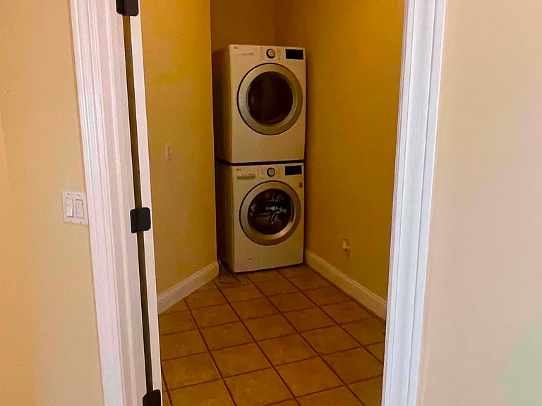 1505 Stonebluff Ct — Photo 4