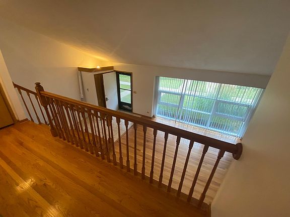 5th image of 920 N Milwaukee Ave APT C