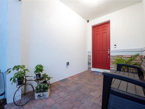 2nd image of 14469 Swanley St