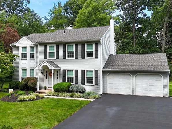 301 Grays Ln, Lansdale, PA 19446