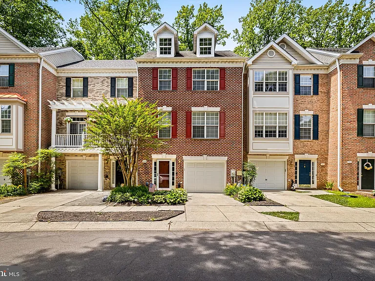 310 Pintail Ln — Photo 1
