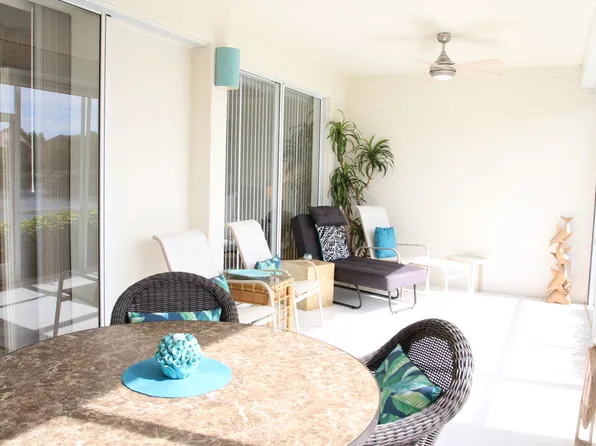 6660 Beach Resort Dr #5, Naples, FL 34114