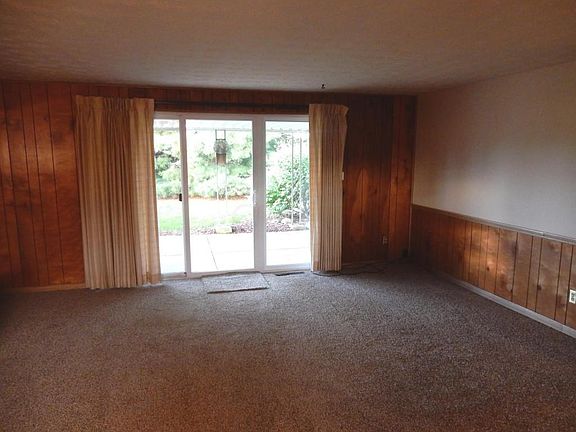 5th image of 1588 Marvin Dr