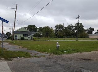 7735 Earhart Blvd, New Orleans, LA 70125