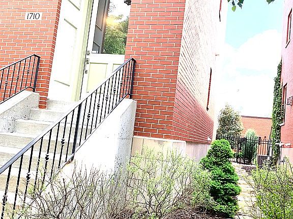 4th image of 1710 Carroll St