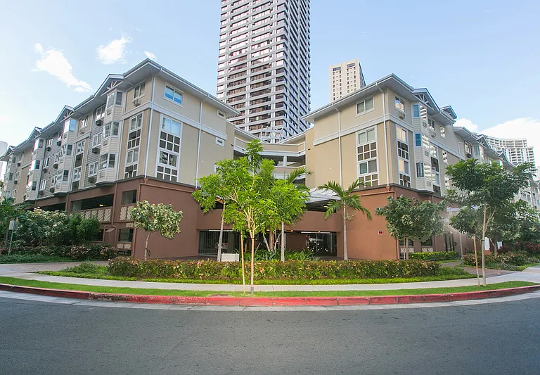 1810 Kaioo Dr #B408 — Photo 2