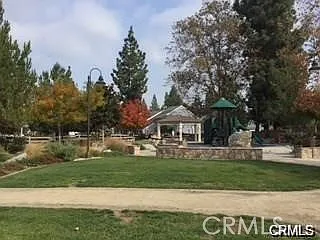 3 bed, 1578 sqft, $3,200 — Photo 3