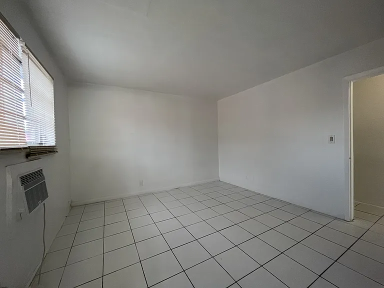 2303 Adams St #1 — Photo 12