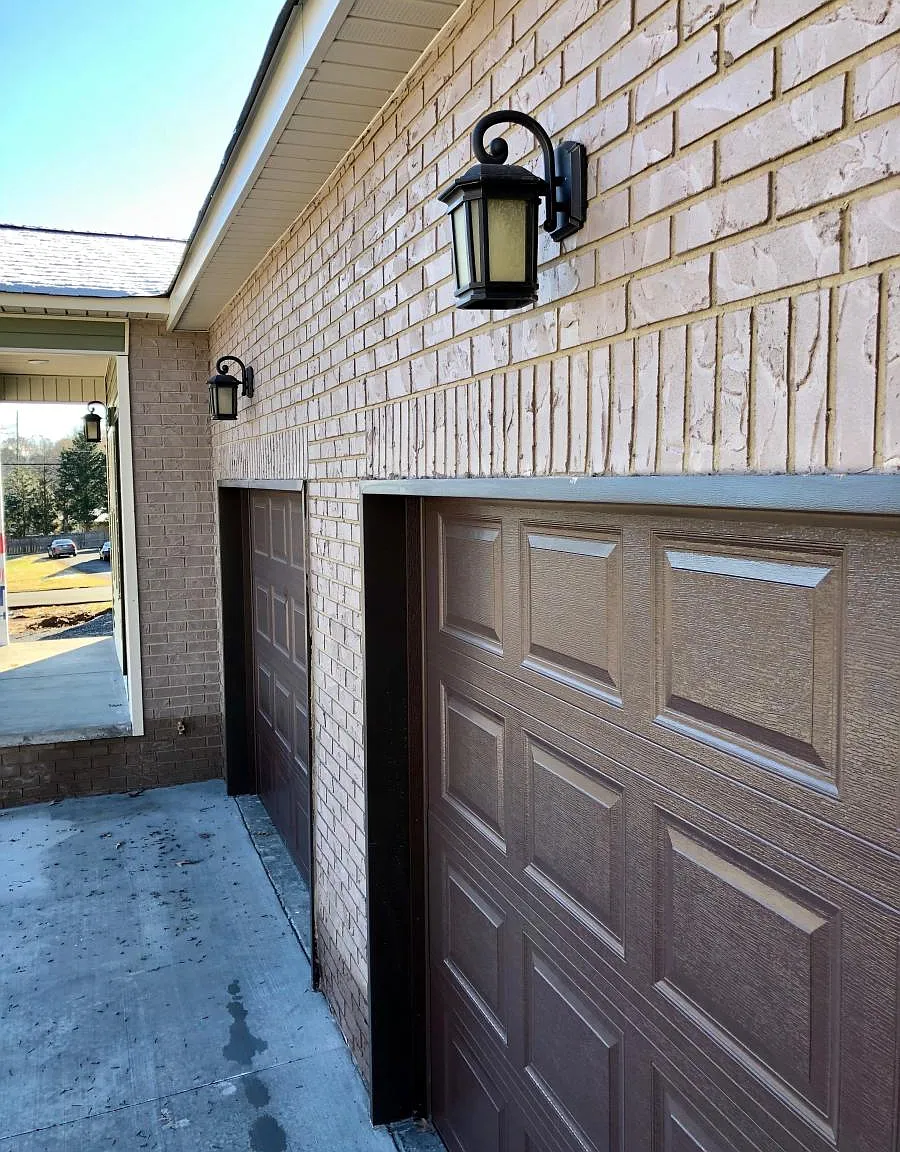 3612 Belmont Circle NW — Photo 2
