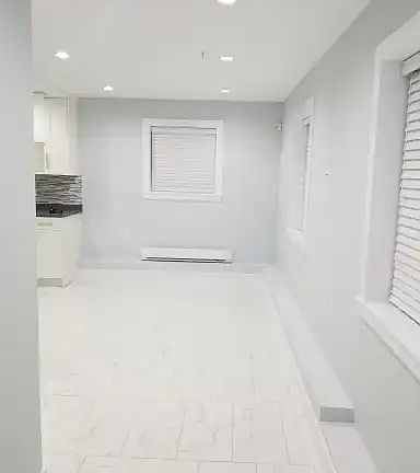 5th image of 5414 Sherbrooke St #1A