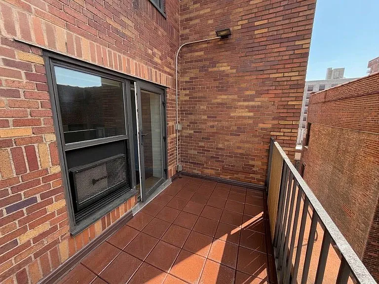 1080 Amsterdam Ave #1001 — Photo 7