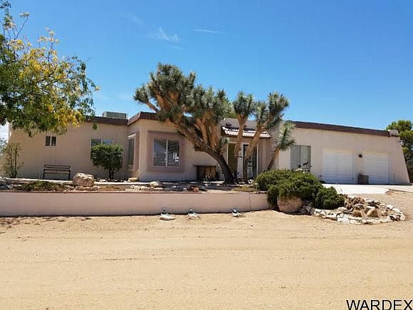 1st image of 2200 E Calle Noria