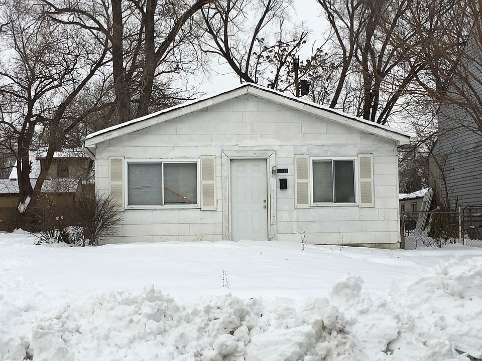 1st image of 1011 E Muir Ave