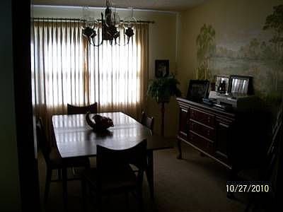 5th image of 4005 King Richard Cir