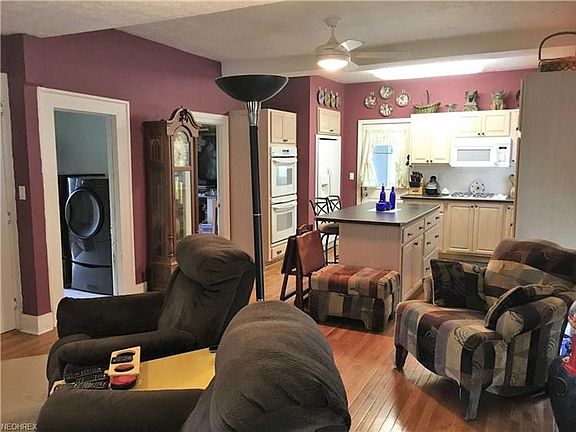 2nd image of 7395 Lake Ave