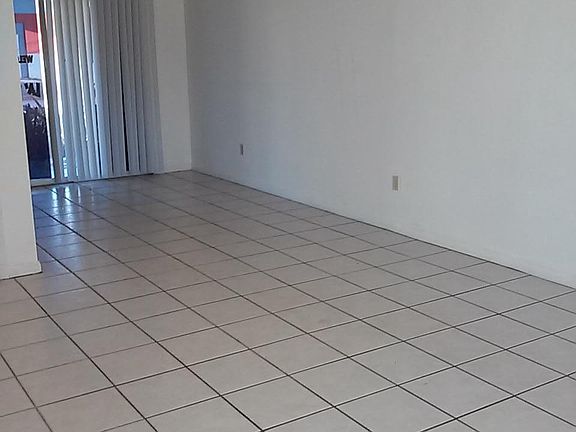 2nd image of 4477 Frankie Ct