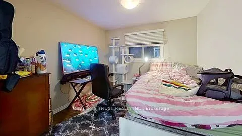 117 Erb St W #4 — Photo 6