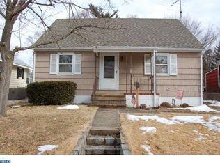 121 Saybrook Ave, Hamilton, NJ 08619