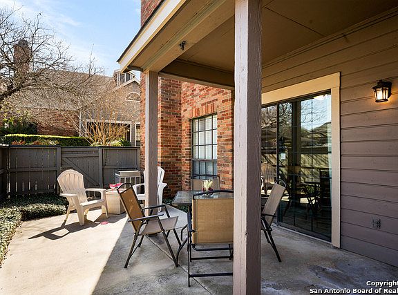 5th image of 9 Chapel Hill Cir #0