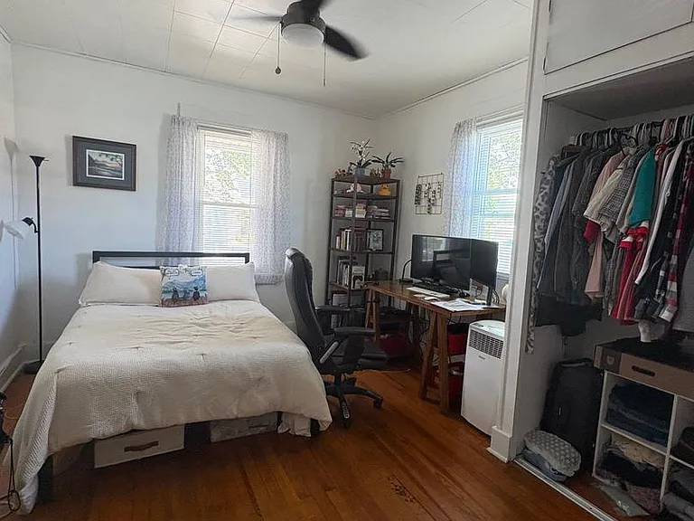 314 W 4th St — Photo 14