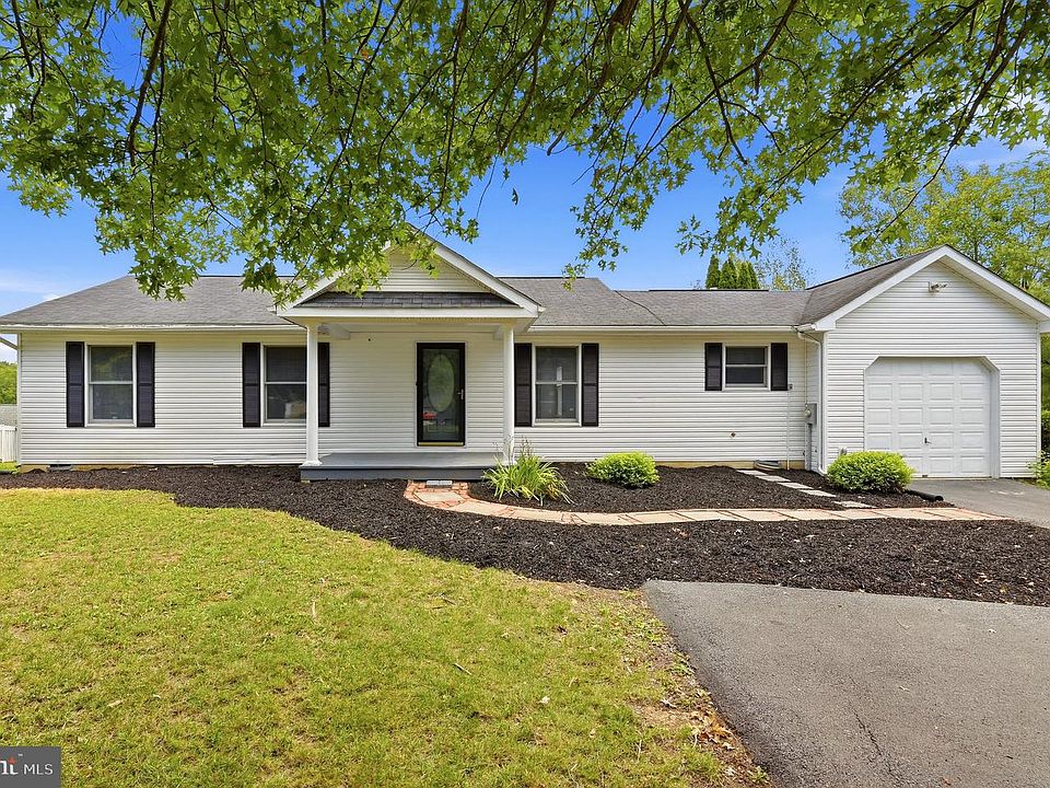 1st image of 65 Live Oak Ct