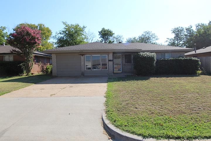1st image of 1120 Elmhurst Dr