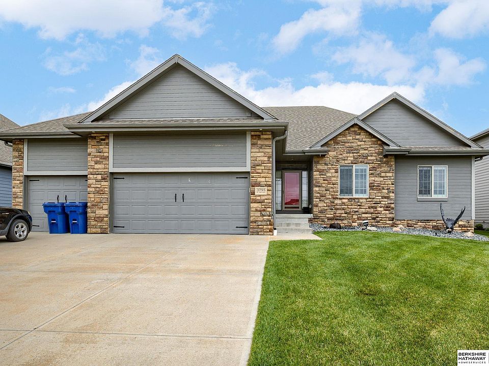 1st image of 3795 N 192nd Ave