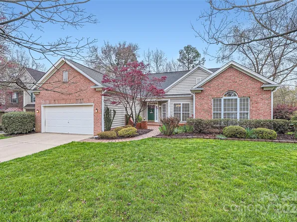 7500 Torphin Ct, Charlotte, NC 28269