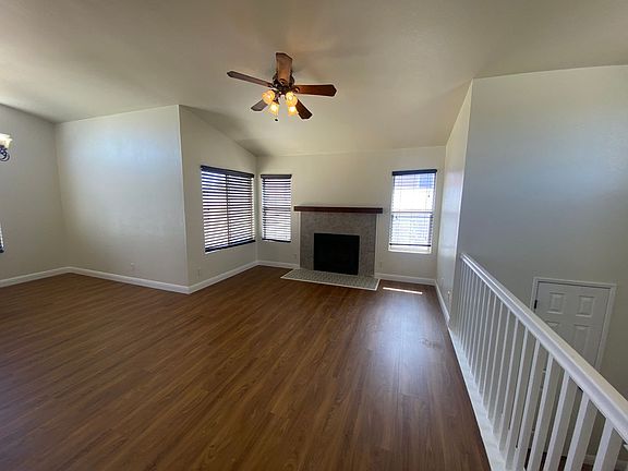 3rd image of 1903 Coral Ct
