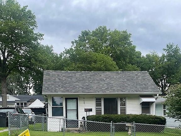 2nd image of 3423 Monterey St