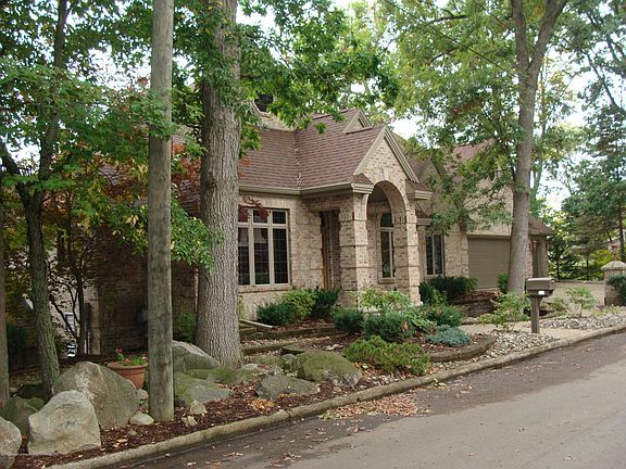 4th image of 930 McArthur River Dr