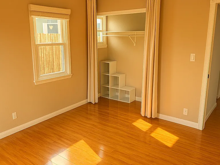 11822 Marshall St — Photo 8