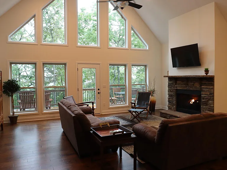 9 Caroline Dr — Photo 3