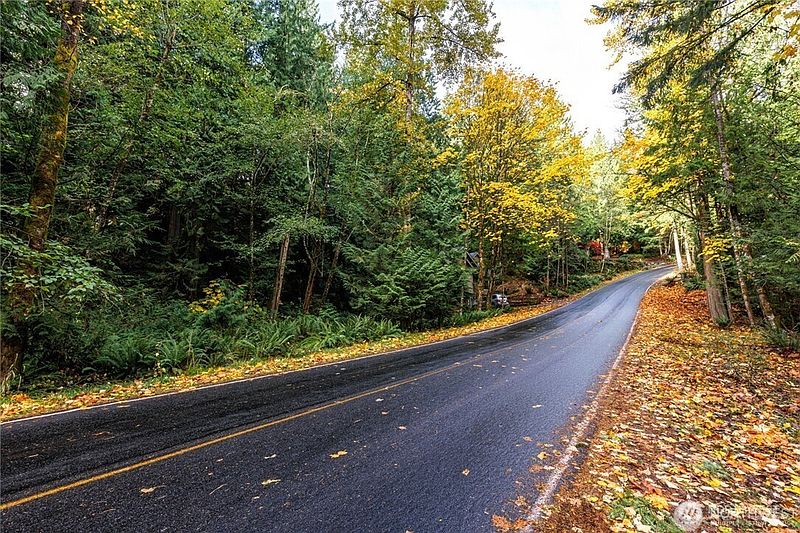 4th image of 203 Sudden Valley Drive