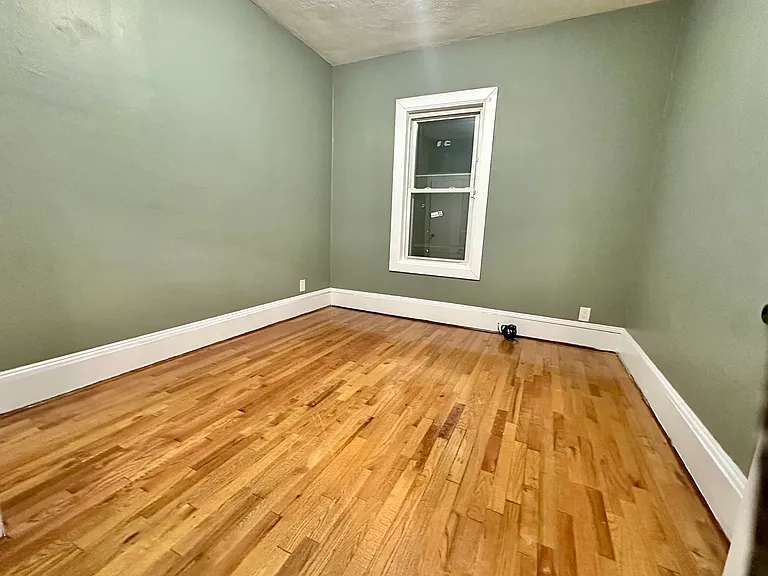 80 Maverick St #1 — Photo 13